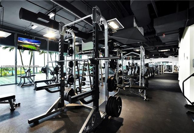 601 NE 36th St 2707, Miami, FL 33137