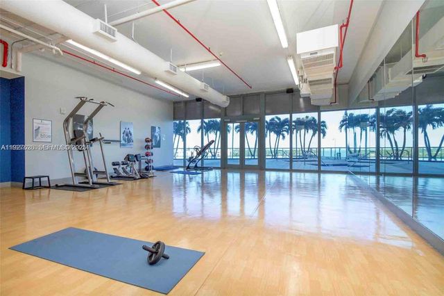 601 NE 36th St 2707, Miami, FL 33137