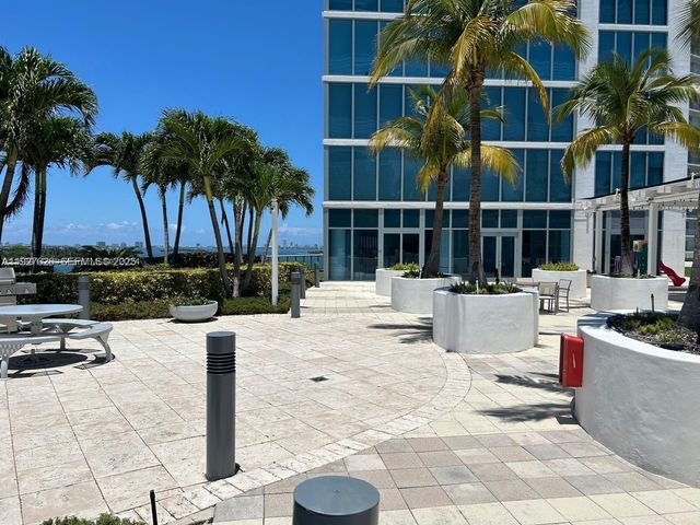 601 NE 36th St 2707, Miami, FL 33137