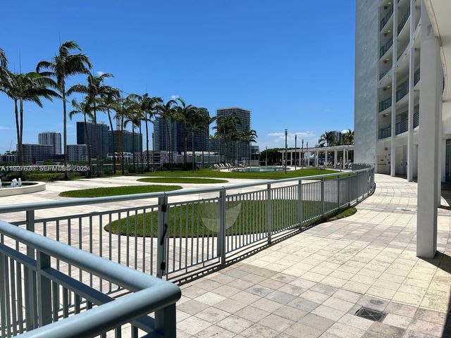 601 NE 36th St 2707, Miami, FL 33137