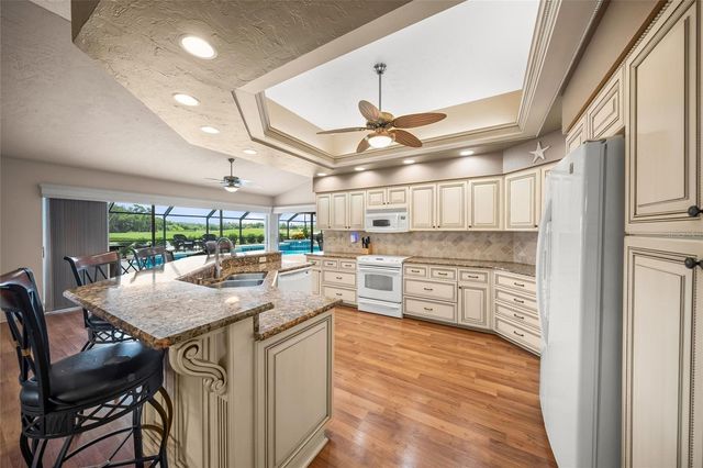 8838 WILD DUNES DRIVE, Sarasota, FL 34241
