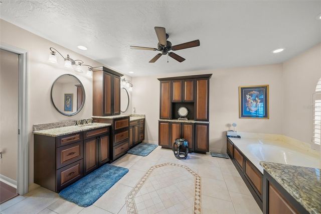 8838 WILD DUNES DRIVE, Sarasota, FL 34241