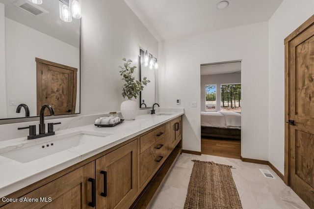 1262 W Findley Ln, Deer Park, WA 99006