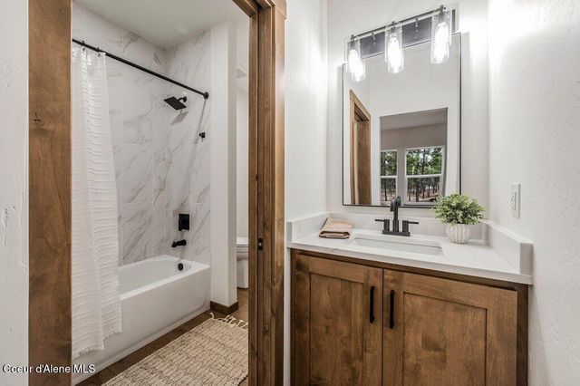 1262 W Findley Ln, Deer Park, WA 99006