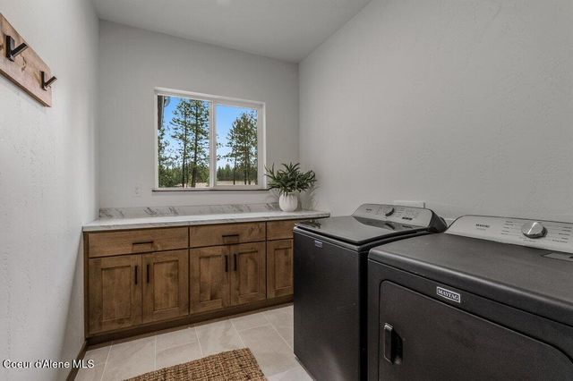 1262 W Findley Ln, Deer Park, WA 99006