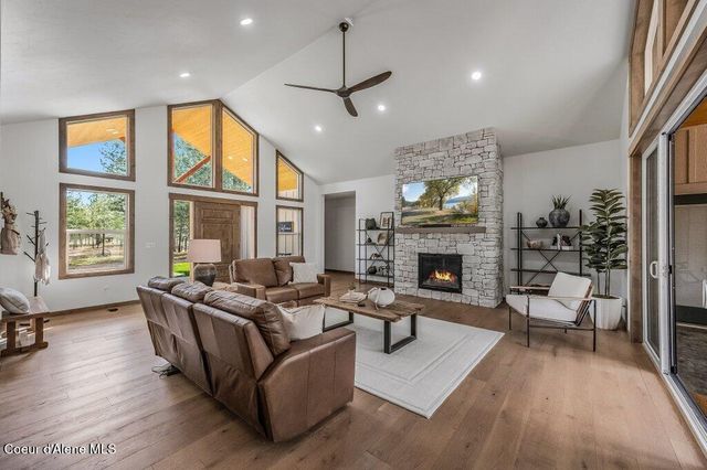 1262 W Findley Ln, Deer Park, WA 99006
