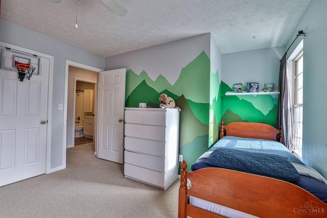 22 Iroquois Drive, Loveland, OH 45140