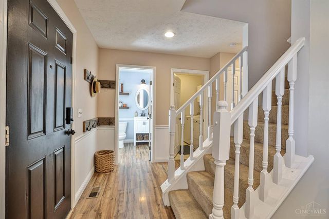 22 Iroquois Drive, Loveland, OH 45140