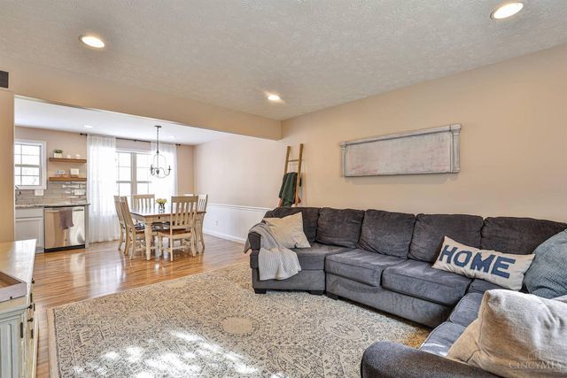 22 Iroquois Drive, Loveland, OH 45140