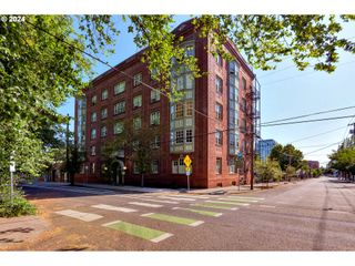 410 Nw 18TH Ave, Portland, OR 97209