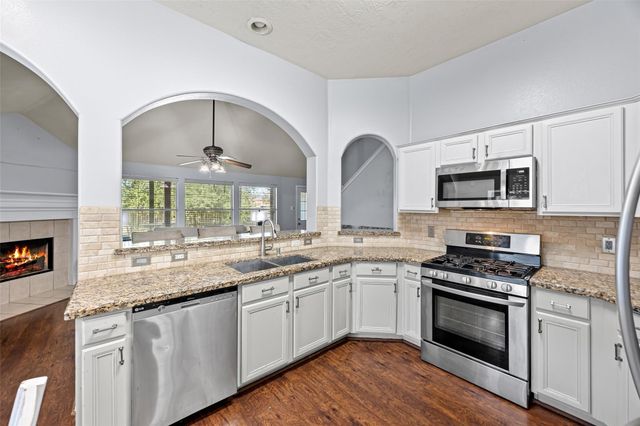 1479 Allison Street, Alvin, TX 77511