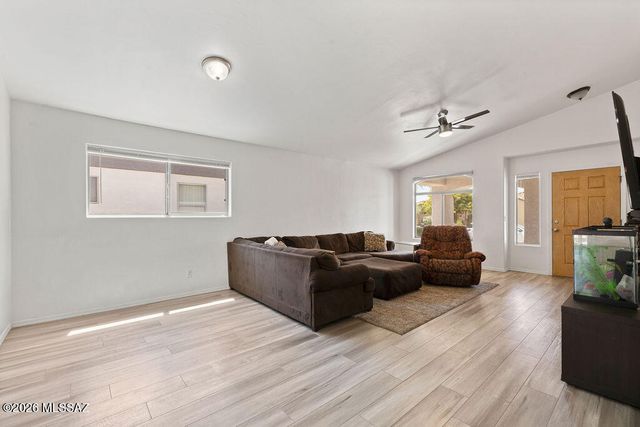 10451 E Oakbrook Street, Tucson, AZ 85747