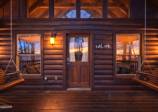 952 Iron Mountain Road, Pigeon Forge, TN 37863