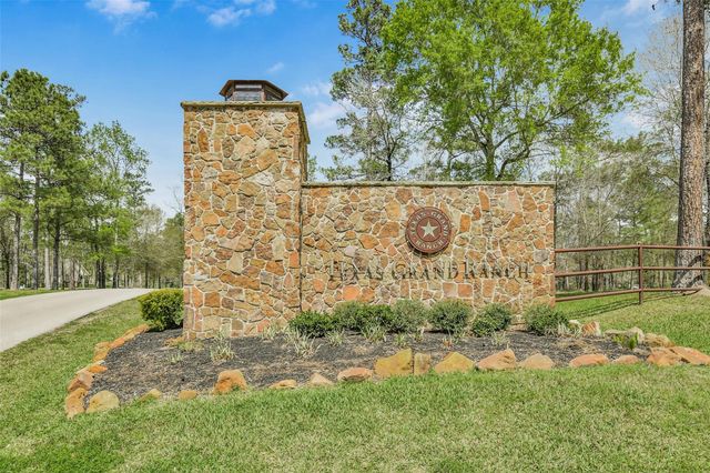 4B-6-207 Sundog Road, Huntsville, TX 77340