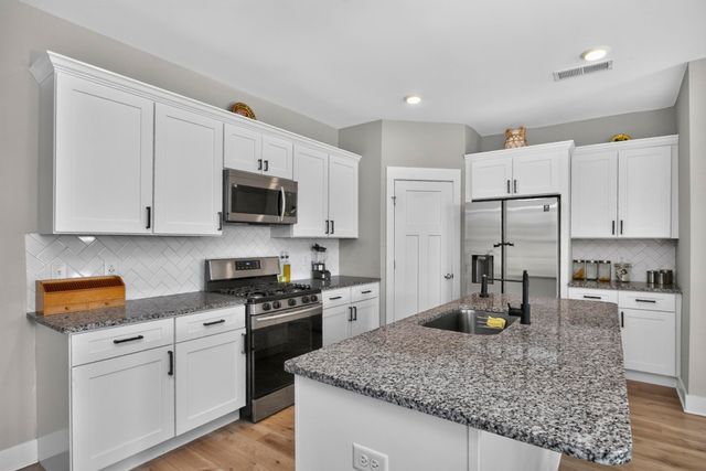 1525 White Tip Ln, Antioch, TN 37013