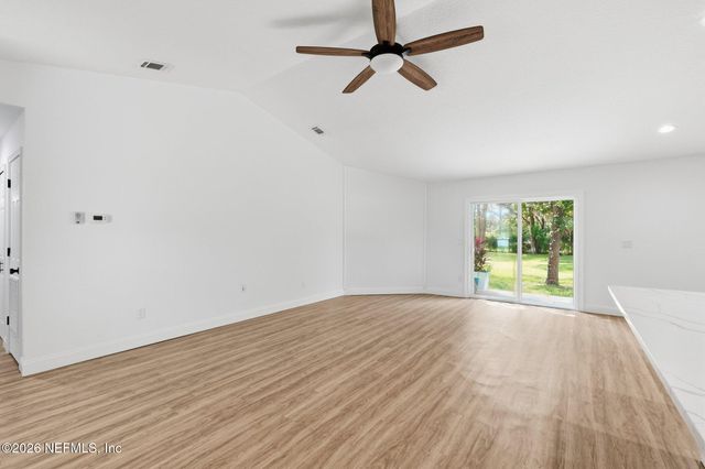5182 BEIGE Street, Jacksonville, FL 32258