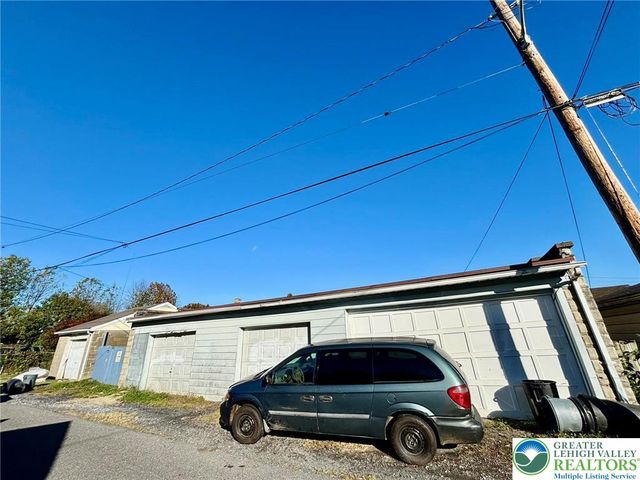 137 East Nesquehoning Street, Easton, PA 18042