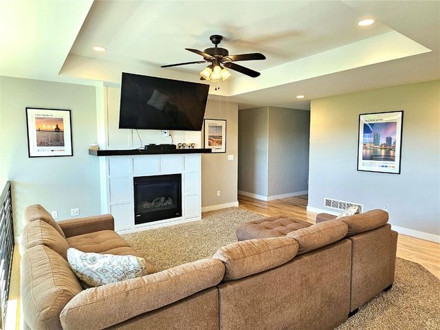 157 Bent Creek Drive, Marion, IA 52302