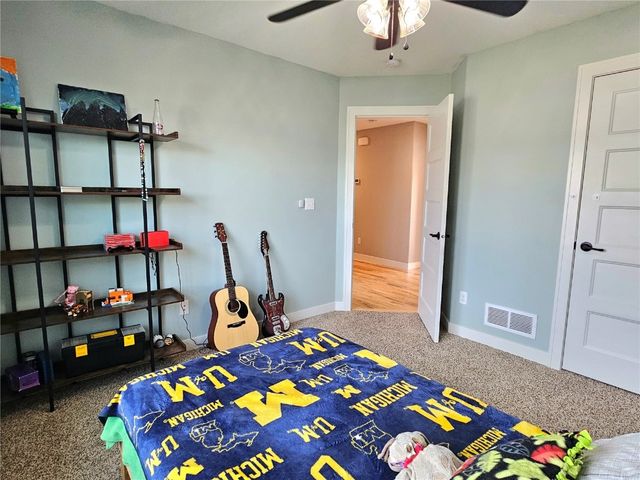 157 Bent Creek Drive, Marion, IA 52302