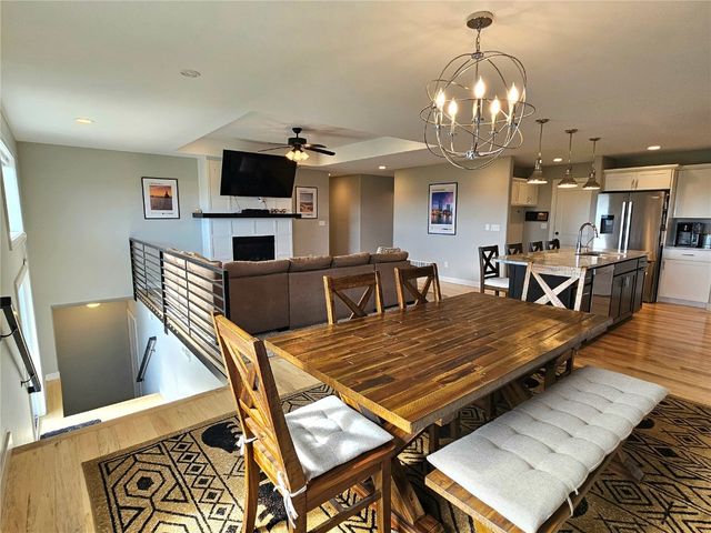 157 Bent Creek Drive, Marion, IA 52302