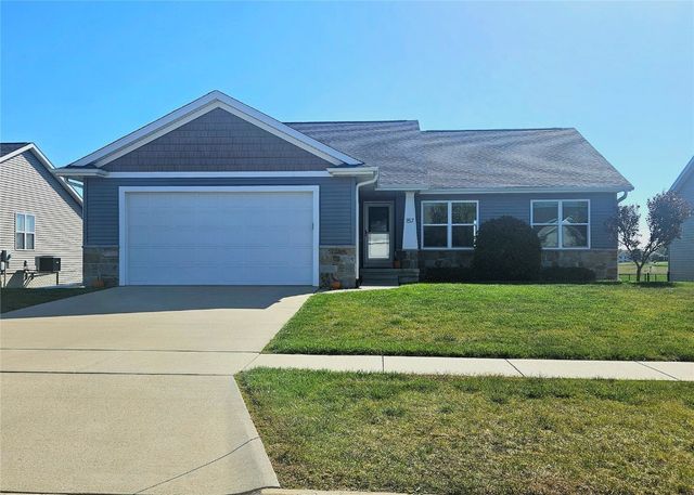 157 Bent Creek Drive, Marion, IA 52302