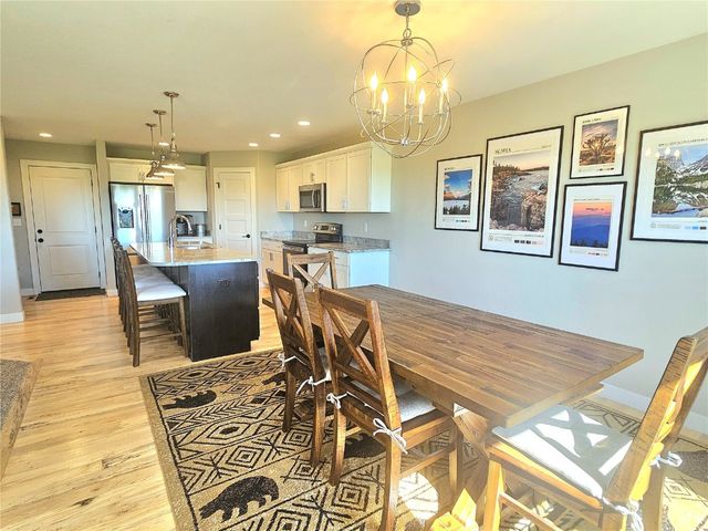 157 Bent Creek Drive, Marion, IA 52302