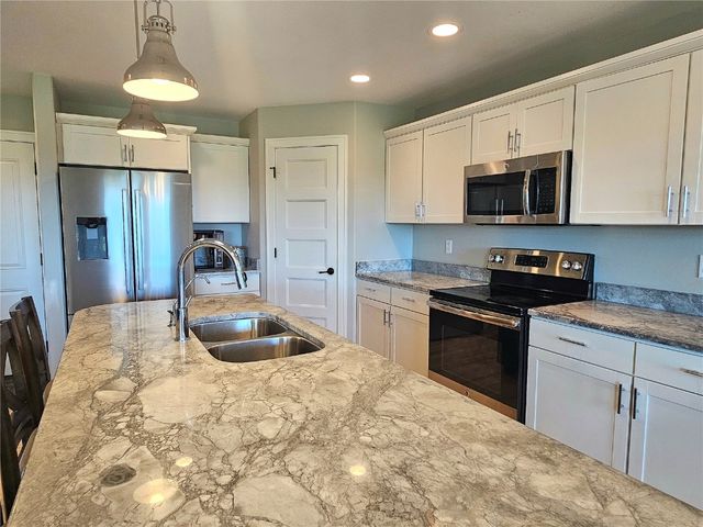 157 Bent Creek Drive, Marion, IA 52302