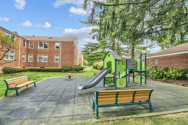 6 Bryant Crescent 1H, White Plains, NY 10605