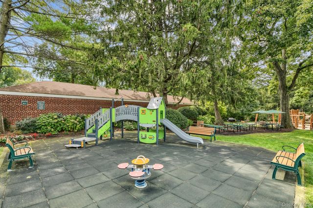 6 Bryant Crescent 1H, White Plains, NY 10605