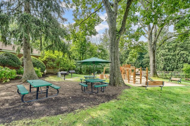 6 Bryant Crescent 1H, White Plains, NY 10605