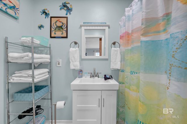 437 E Buchanan Court, Gulf Shores, AL 36542