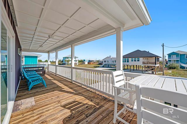 437 E Buchanan Court, Gulf Shores, AL 36542