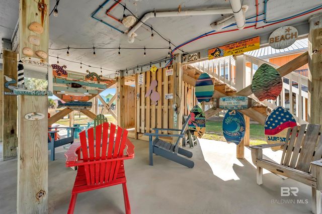 437 E Buchanan Court, Gulf Shores, AL 36542