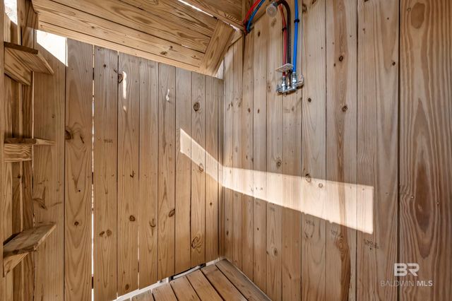 437 E Buchanan Court, Gulf Shores, AL 36542