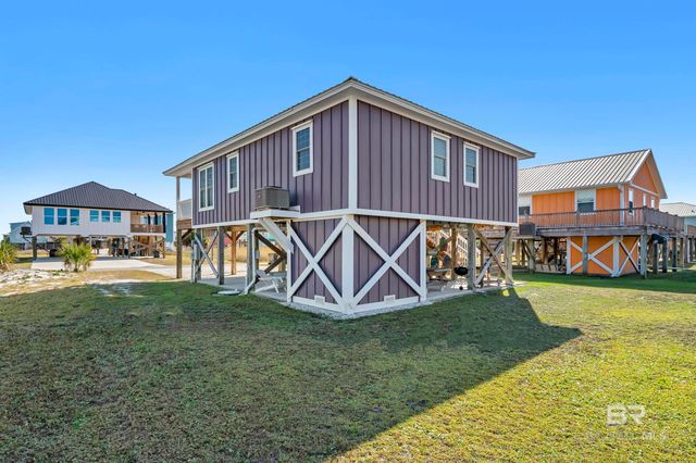 437 E Buchanan Court, Gulf Shores, AL 36542