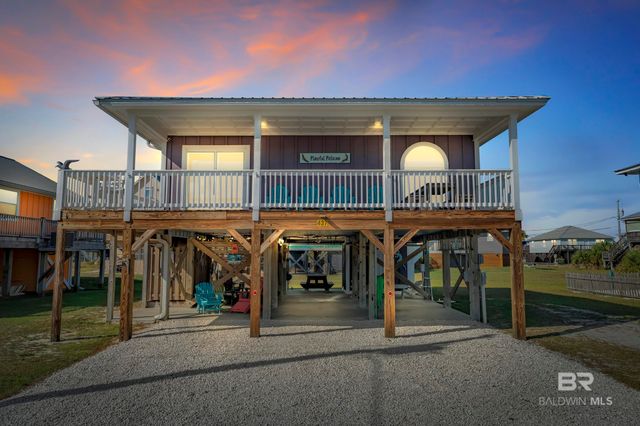 437 E Buchanan Court, Gulf Shores, AL 36542