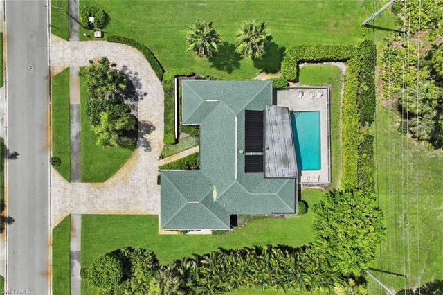 1839 Imperial Golf Co BLVD, Naples, FL 34110