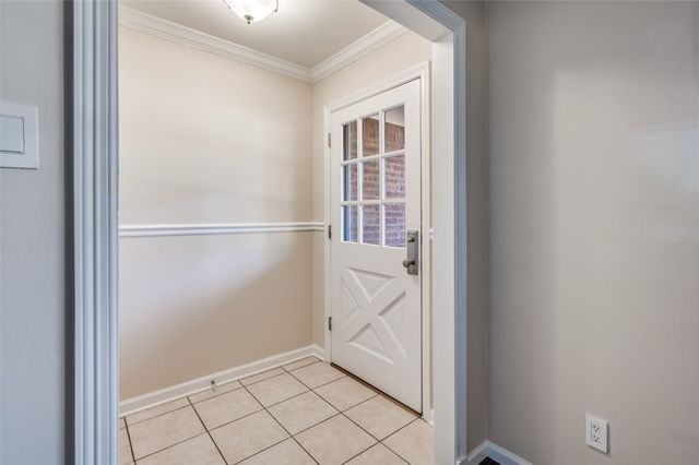 6113 Trail Lake Drive, Fort Worth, TX 76133