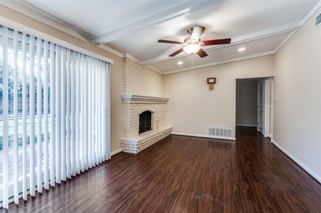 6113 Trail Lake Drive, Fort Worth, TX 76133