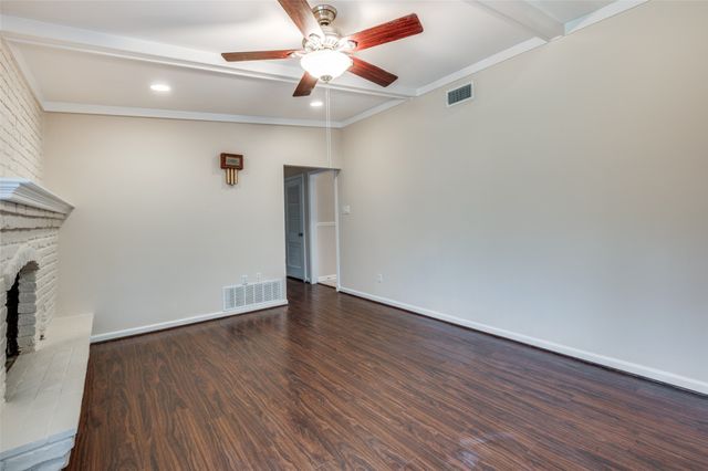 6113 Trail Lake Drive, Fort Worth, TX 76133