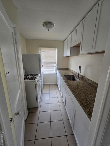 19035 Fielding Street, Detroit, MI 48219