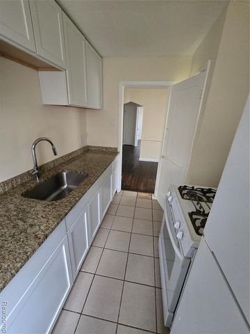 19035 Fielding Street, Detroit, MI 48219