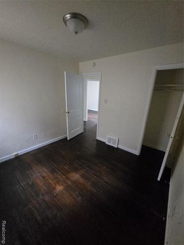 19035 Fielding Street, Detroit, MI 48219