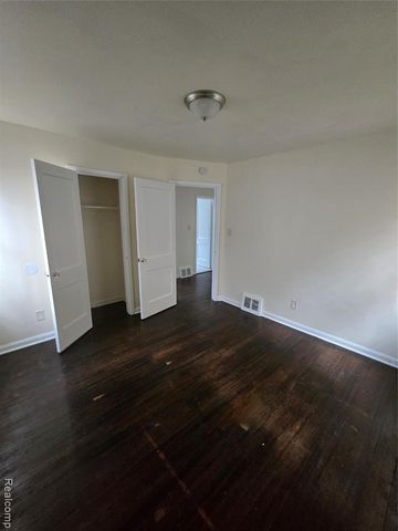 19035 Fielding Street, Detroit, MI 48219