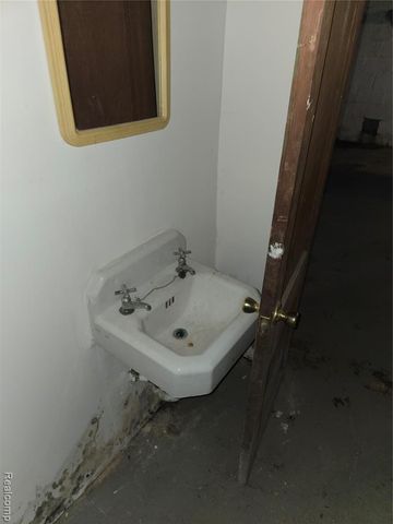 19035 Fielding Street, Detroit, MI 48219