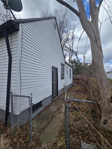 19035 Fielding Street, Detroit, MI 48219