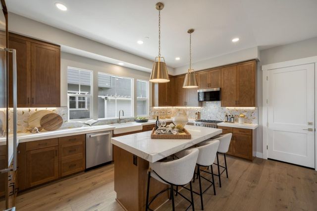 4910 Vivi Place, San Jose, CA 95124