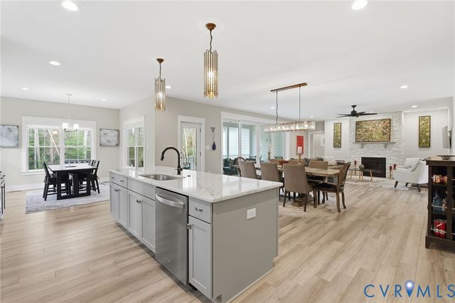 11532 Kings Pond Dr, Providence Forge, VA 23140