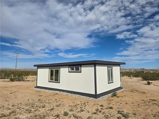 68423 Rainier, 29 Palms, CA 92277