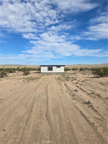 68423 Rainier, 29 Palms, CA 92277